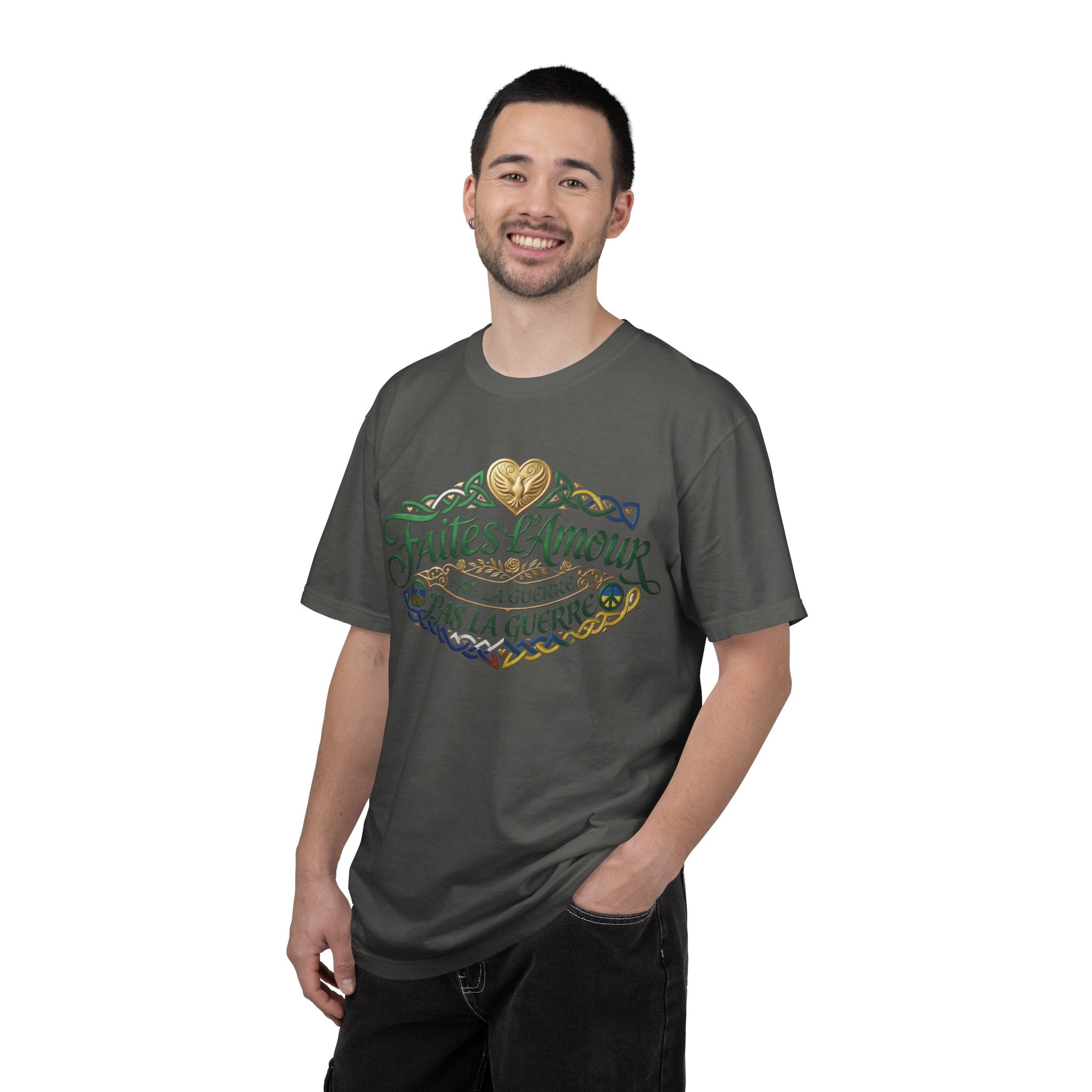 T-Shirt — Faites L'Amour Pas La Guerre Floral Script Graphic Tee