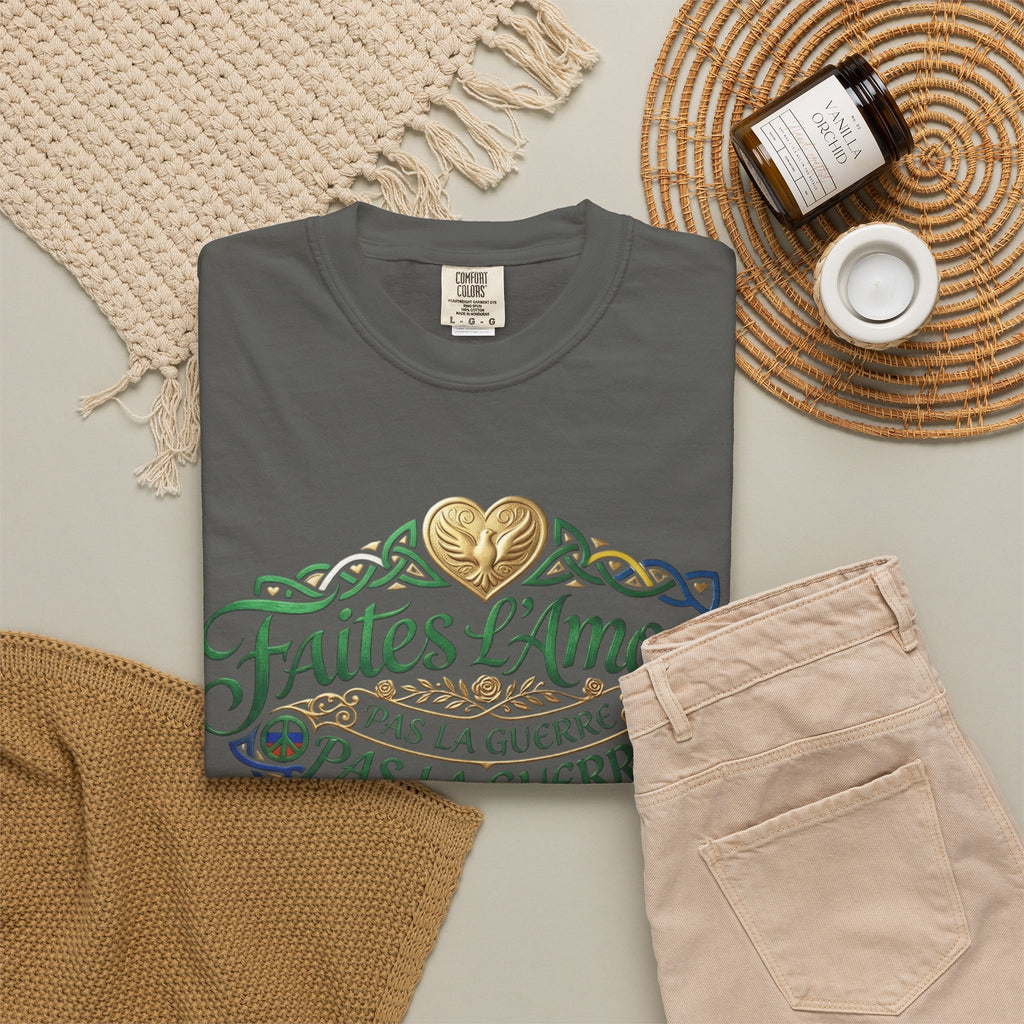 T-Shirt — Faites L'Amour Pas La Guerre Floral Script Graphic Tee