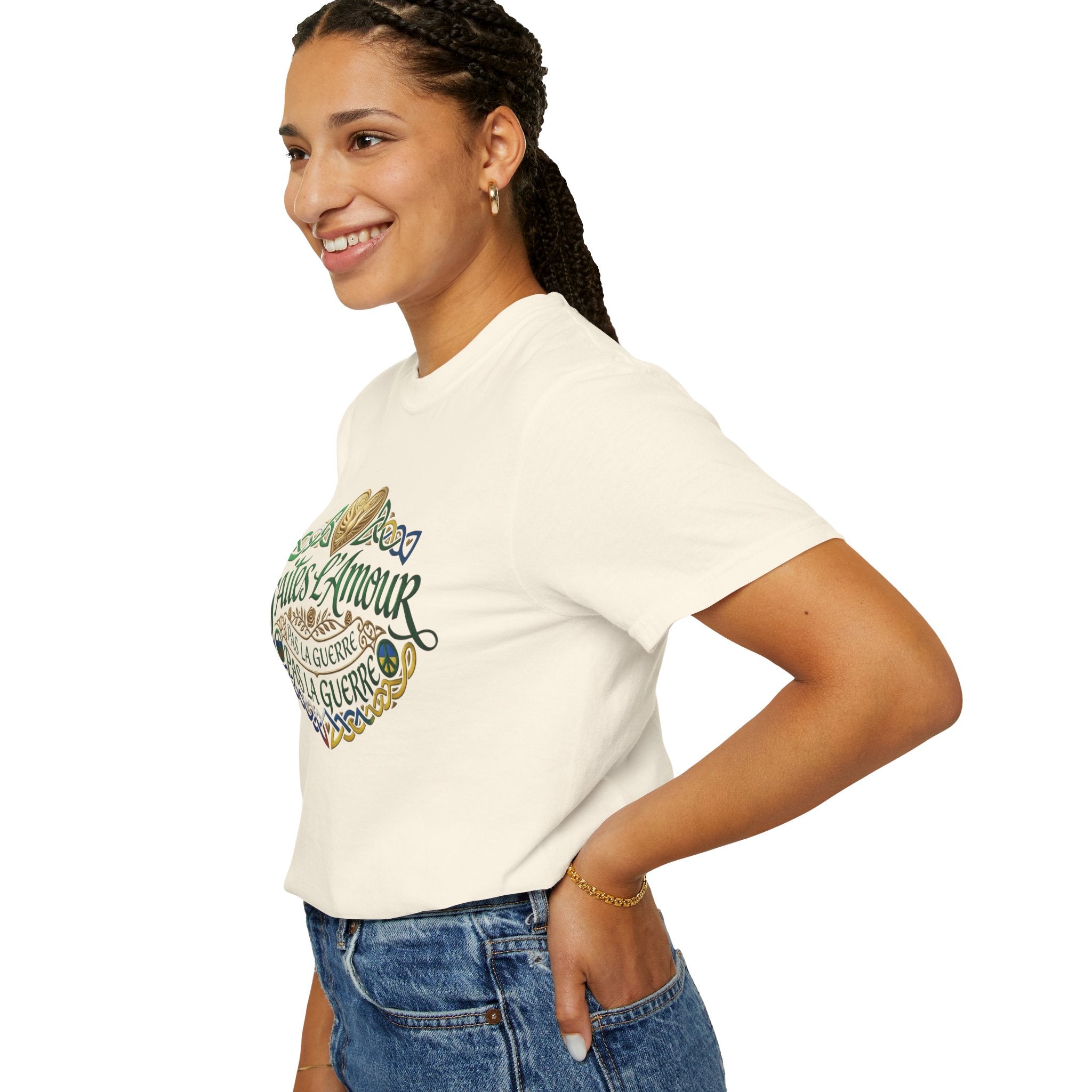 T-Shirt — Faites L'Amour Pas La Guerre Floral Script Graphic Tee