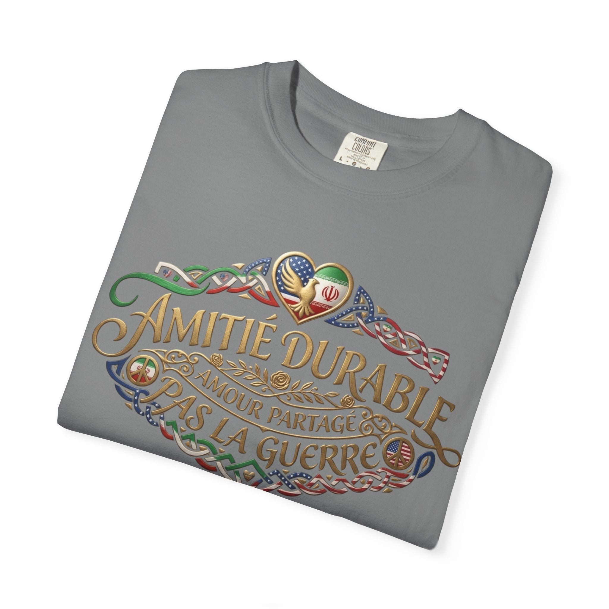 T-Shirt — "Amitié Durable, Amour Partagé, Pas la Guerre" Vintage Peace Heart Design