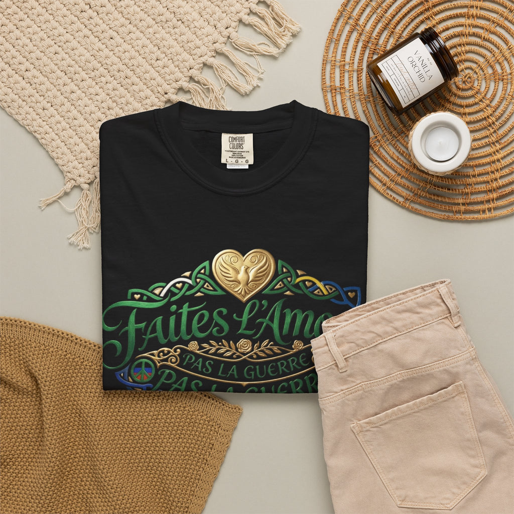 T-Shirt — Faites L'Amour Pas La Guerre Floral Script Graphic Tee
