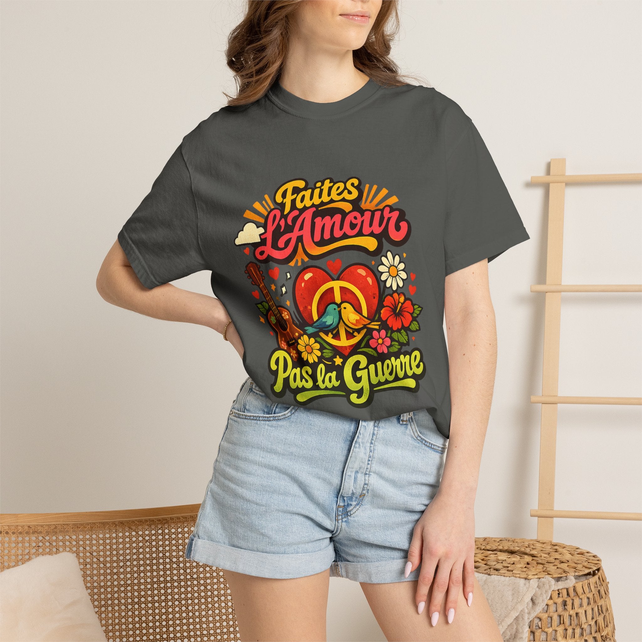 T-Shirt — Faites L'Amour Pas La Guerre Retro Peace Floral Design