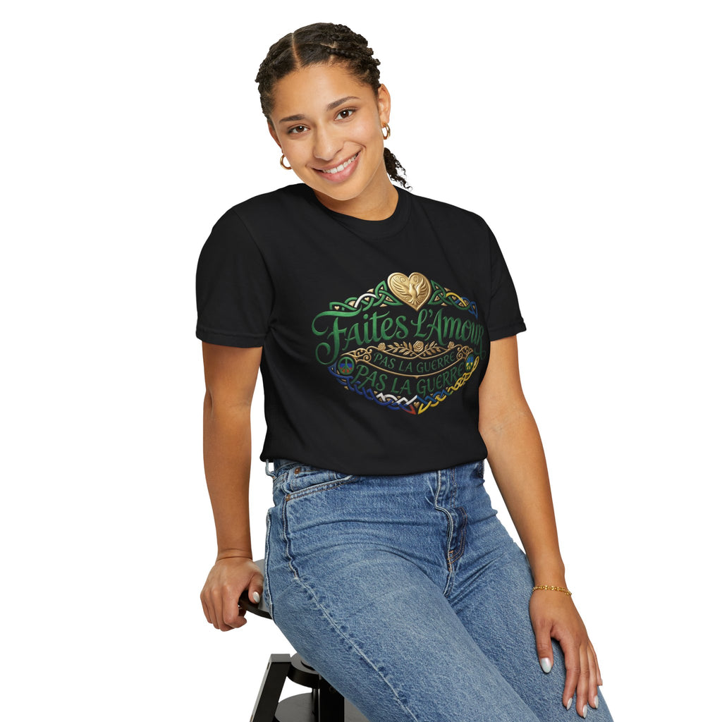 T-Shirt — Faites L'Amour Pas La Guerre Floral Script Graphic Tee