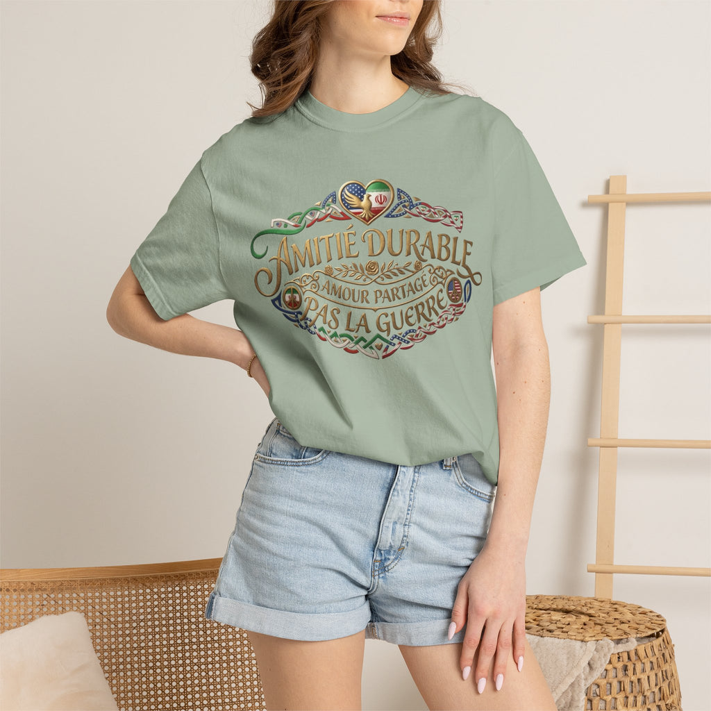 T-Shirt — "Amitié Durable, Amour Partagé, Pas la Guerre" Vintage Peace Heart Design
