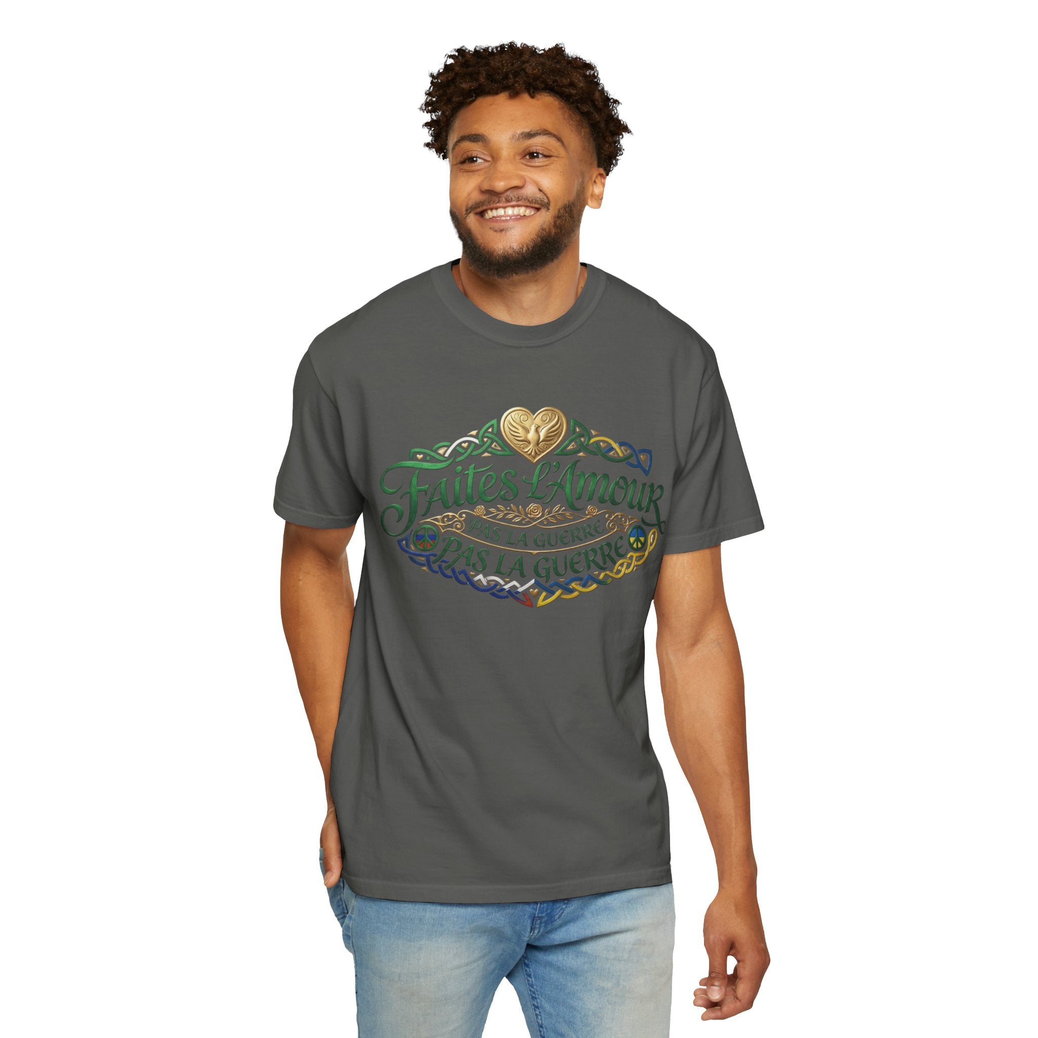 T-Shirt — Faites L'Amour Pas La Guerre Floral Script Graphic Tee