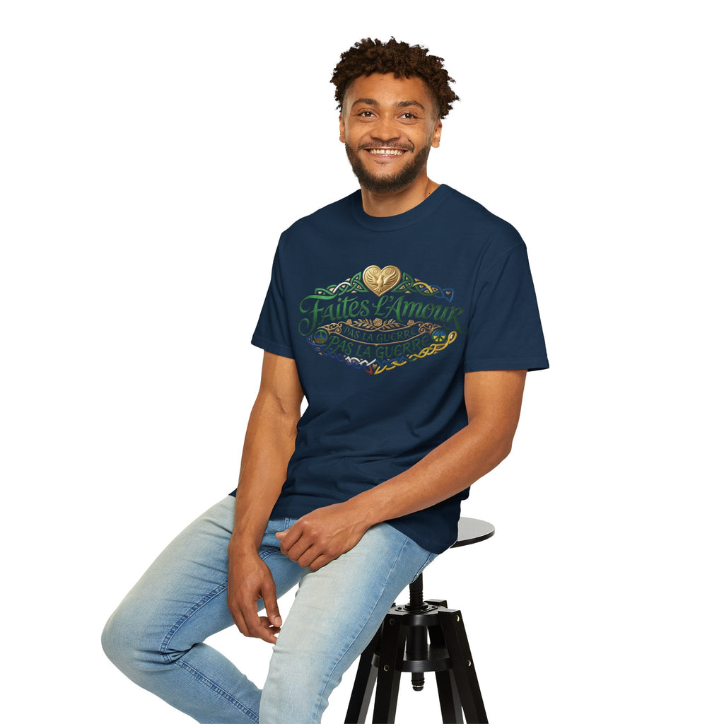 T-Shirt — Faites L'Amour Pas La Guerre Floral Script Graphic Tee