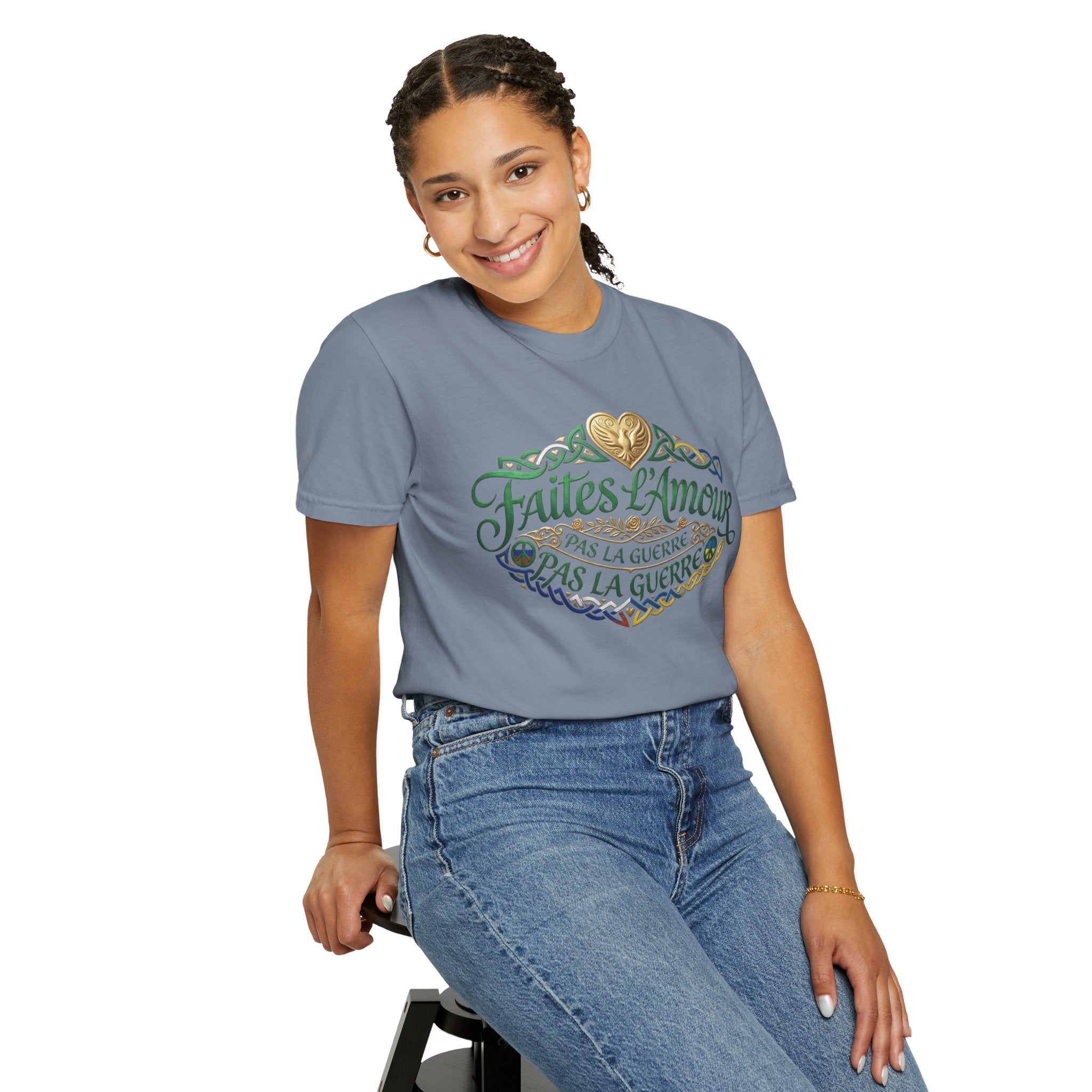 T-Shirt — Faites L'Amour Pas La Guerre Floral Script Graphic Tee