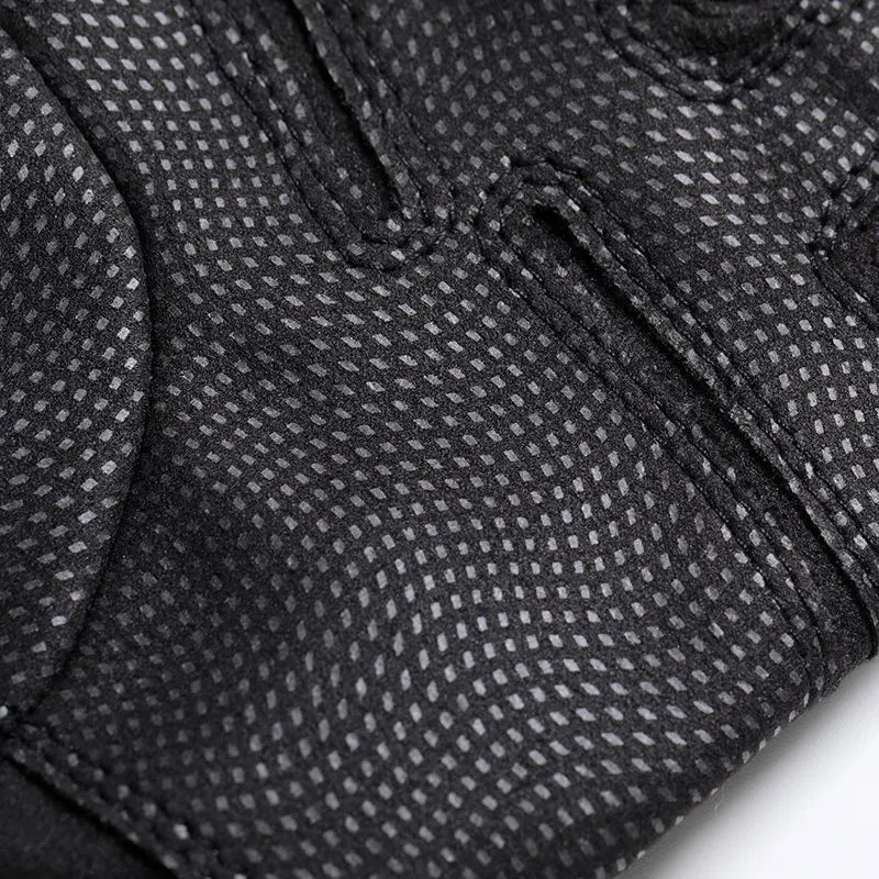 The Black Eagle Long Finger Tactical Gloves are specially designed for men's outdoor training, combat protection, wear resistanc